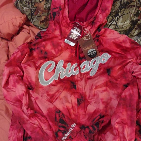 Woman's Mitchell and Ness NBA Wind Breaker - Picture 1 of 3